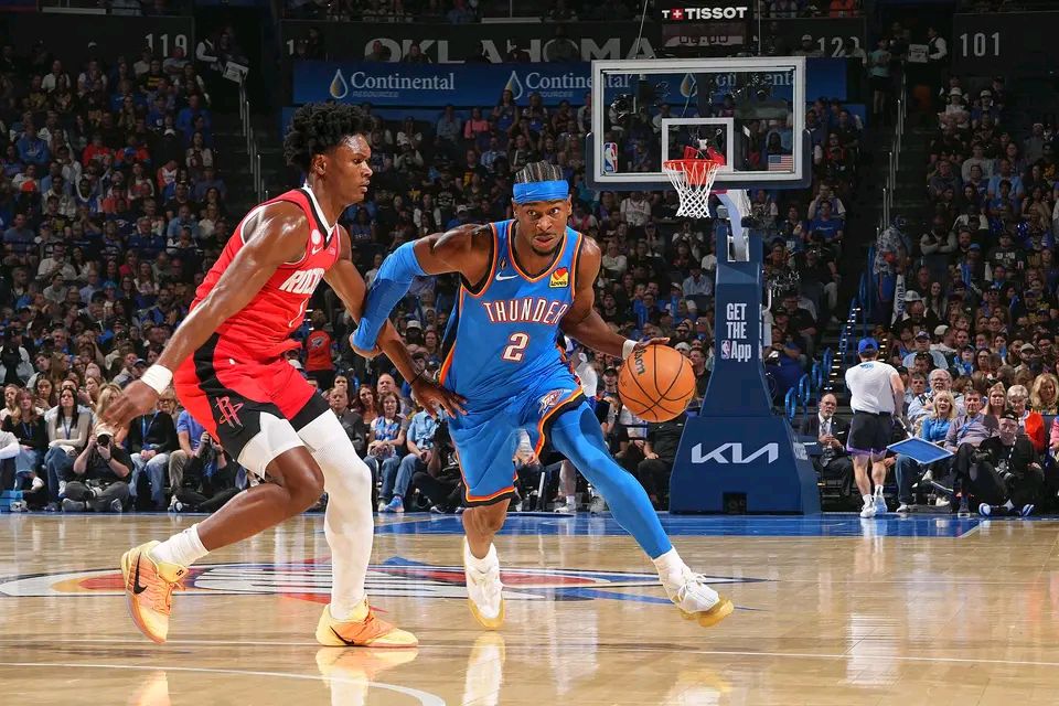 包含俄克拉荷马雷霆今晨调整名单，志在NBA常规赛名次提升，目标明确，赛程密集仍需轮换的词条