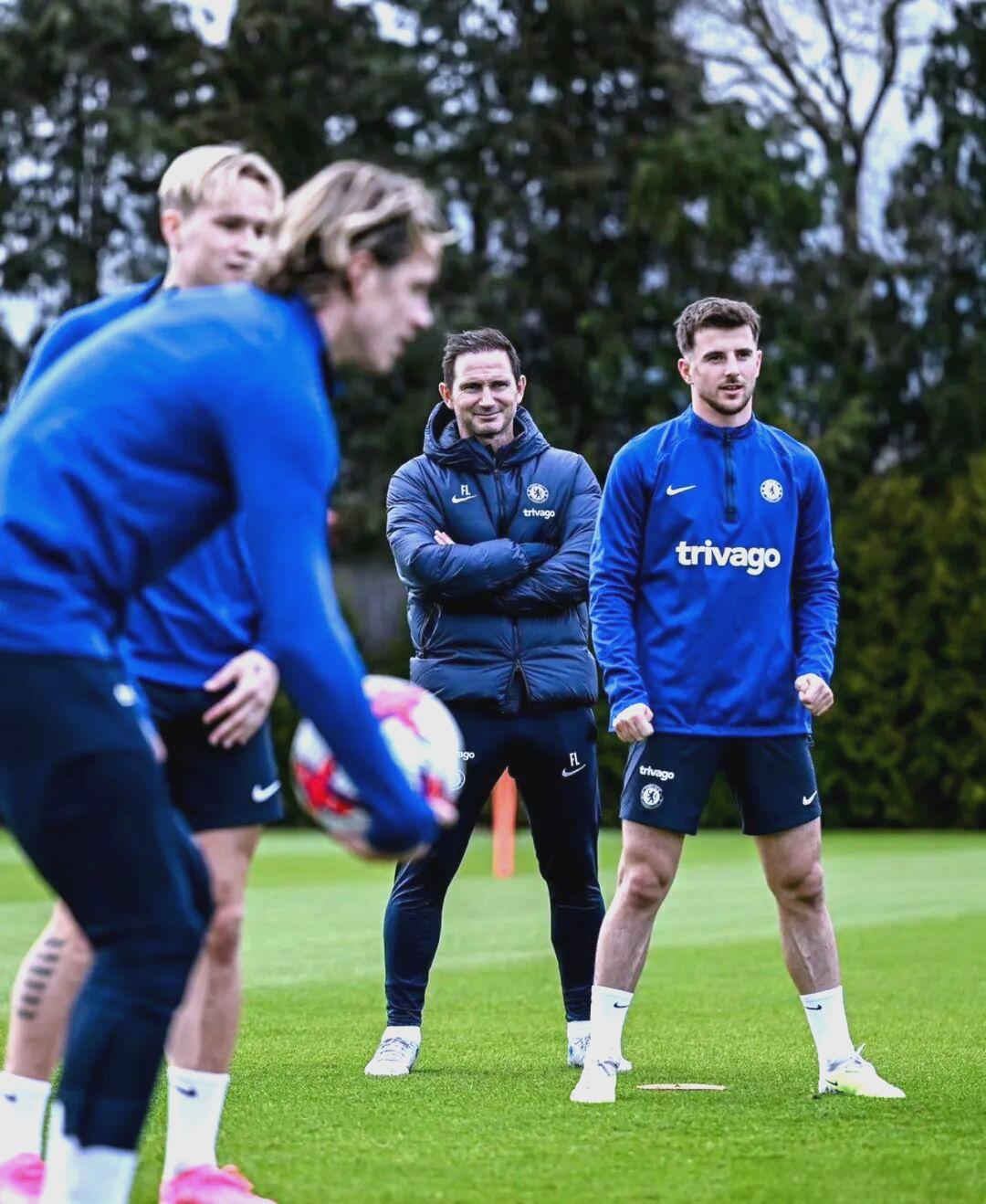 开云官网-包含里程碑夜！达拉斯独行侠造点机会，葡超赛前刷纪录，信心回归，球队文化再被提及的词条