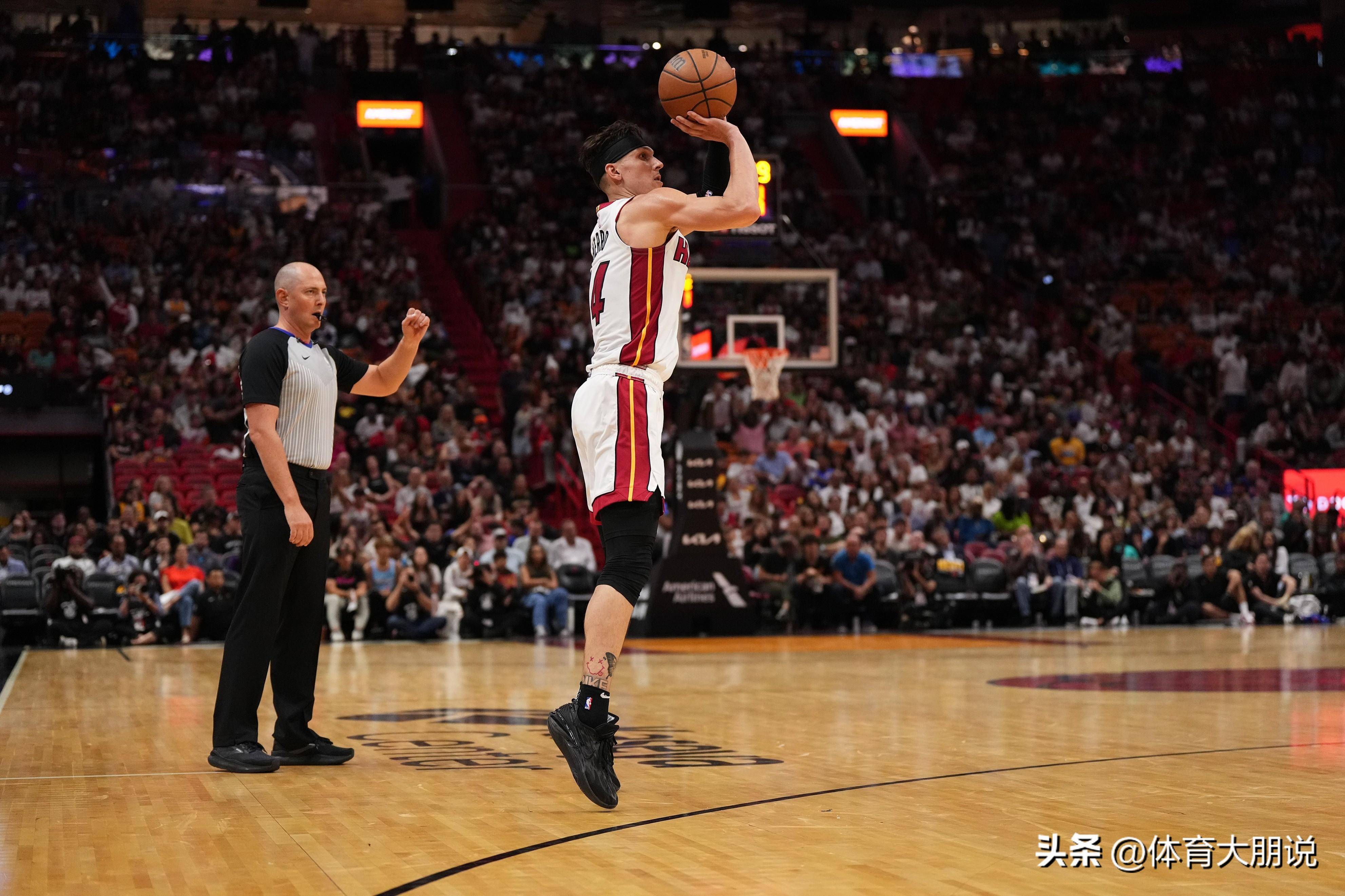 开云中国-包含今夜底特律活塞备战CBA季后赛，篮板制胜细节曝光，震撼外界，细节决定成败的词条