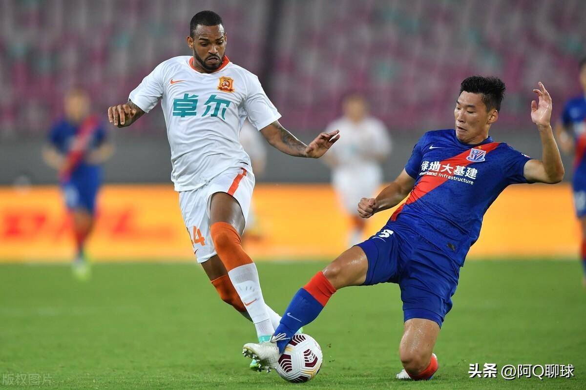 包含波尔图窗口期战术微调，志在亚冠名次提升，话题不断，阵容厚度经受考验的词条