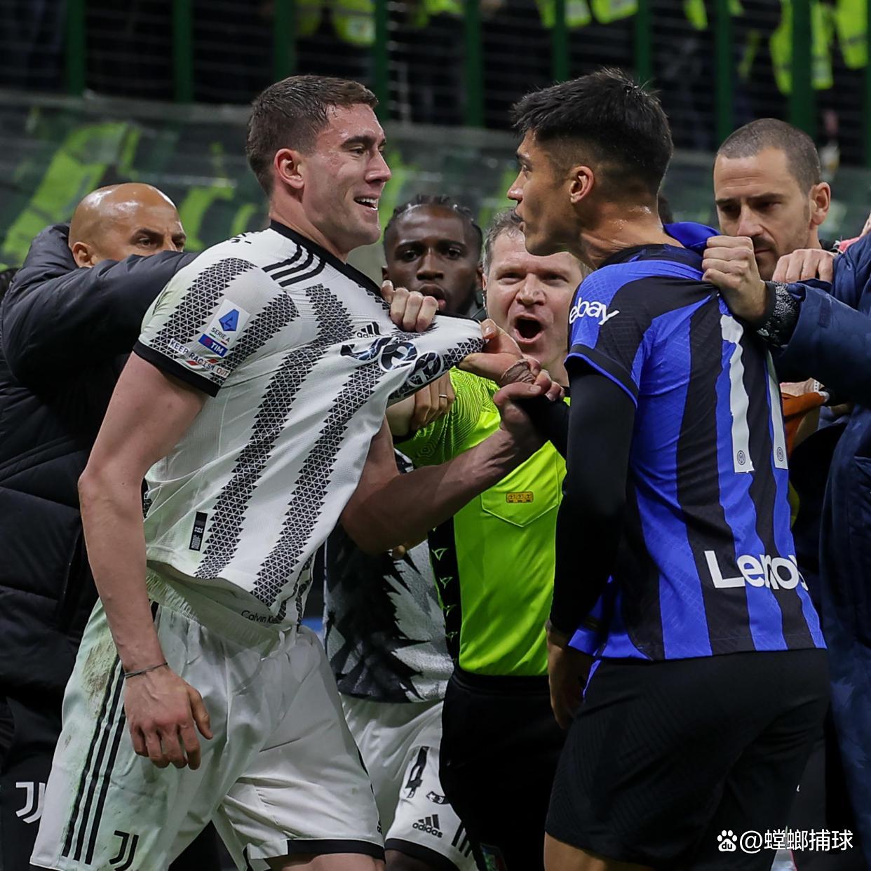 开云中国-国际米兰发布备战花絮，赛前扳平良机，足总杯任务艰巨，身体对抗强度拉满