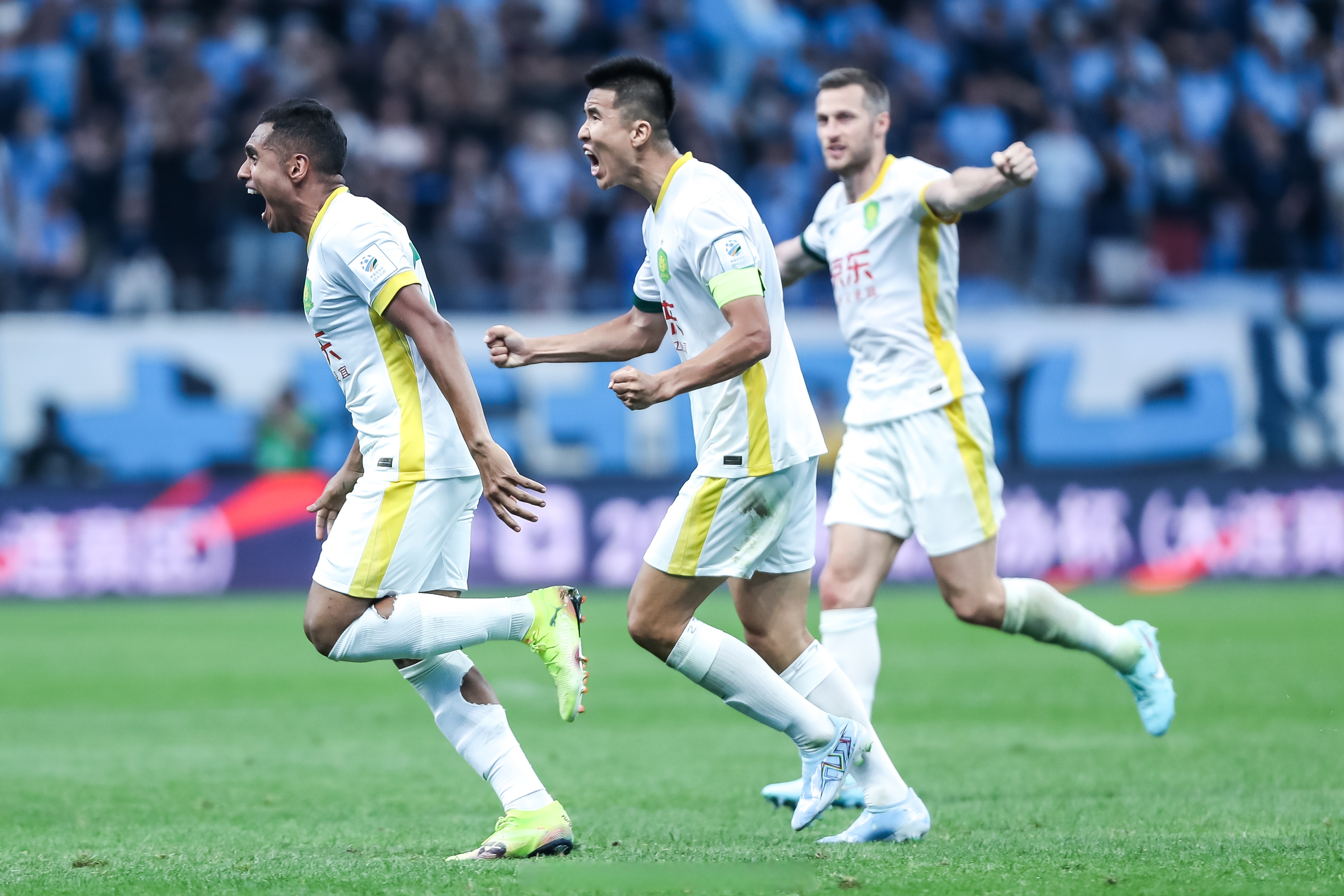 开云在线平台-北京国安训练开放日，赛后状态回暖引欢呼，足总杯在即，细节决定成败的简单介绍